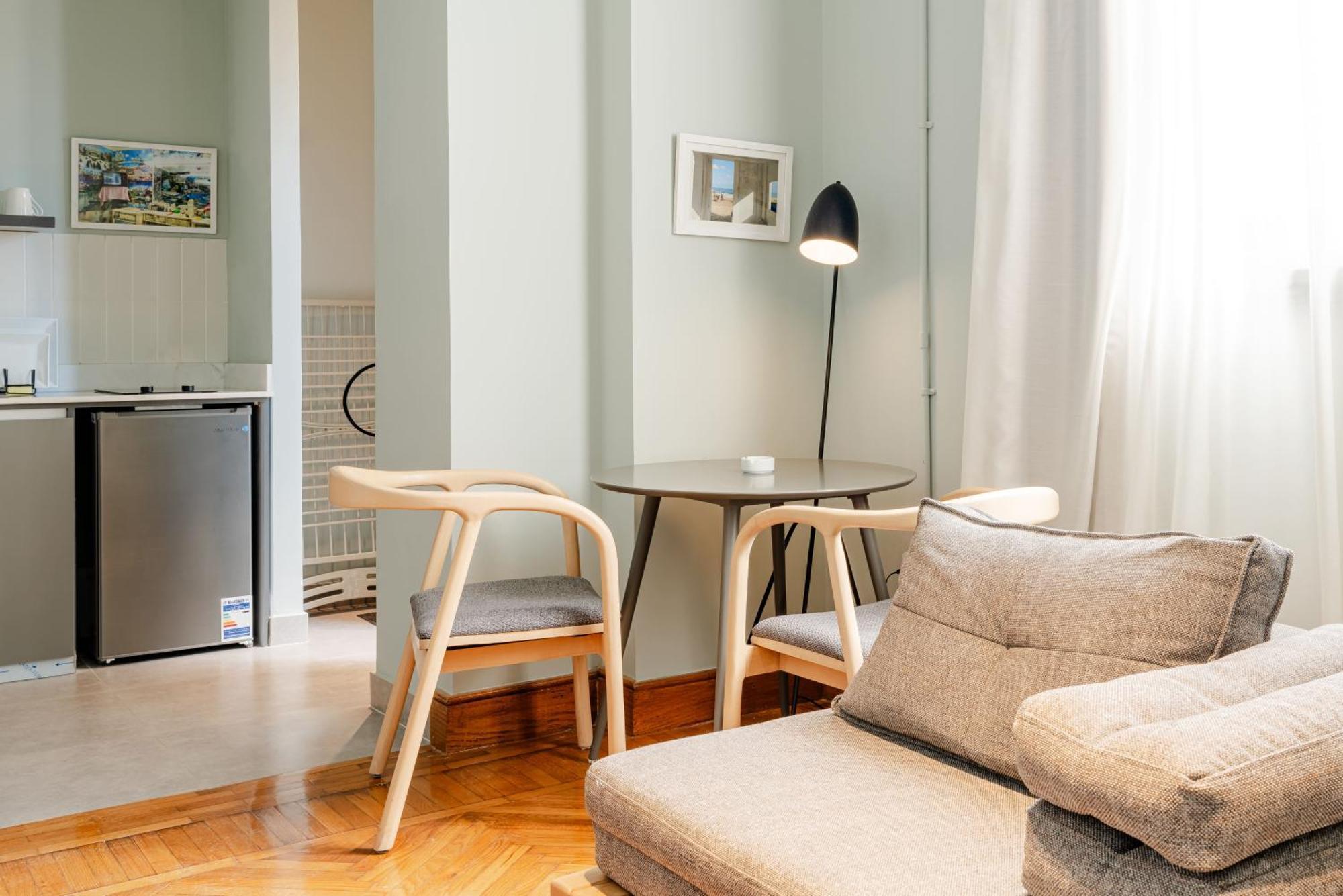 Grey L Studio Apartments Downtown Alexandria Menasce House Εξωτερικό φωτογραφία