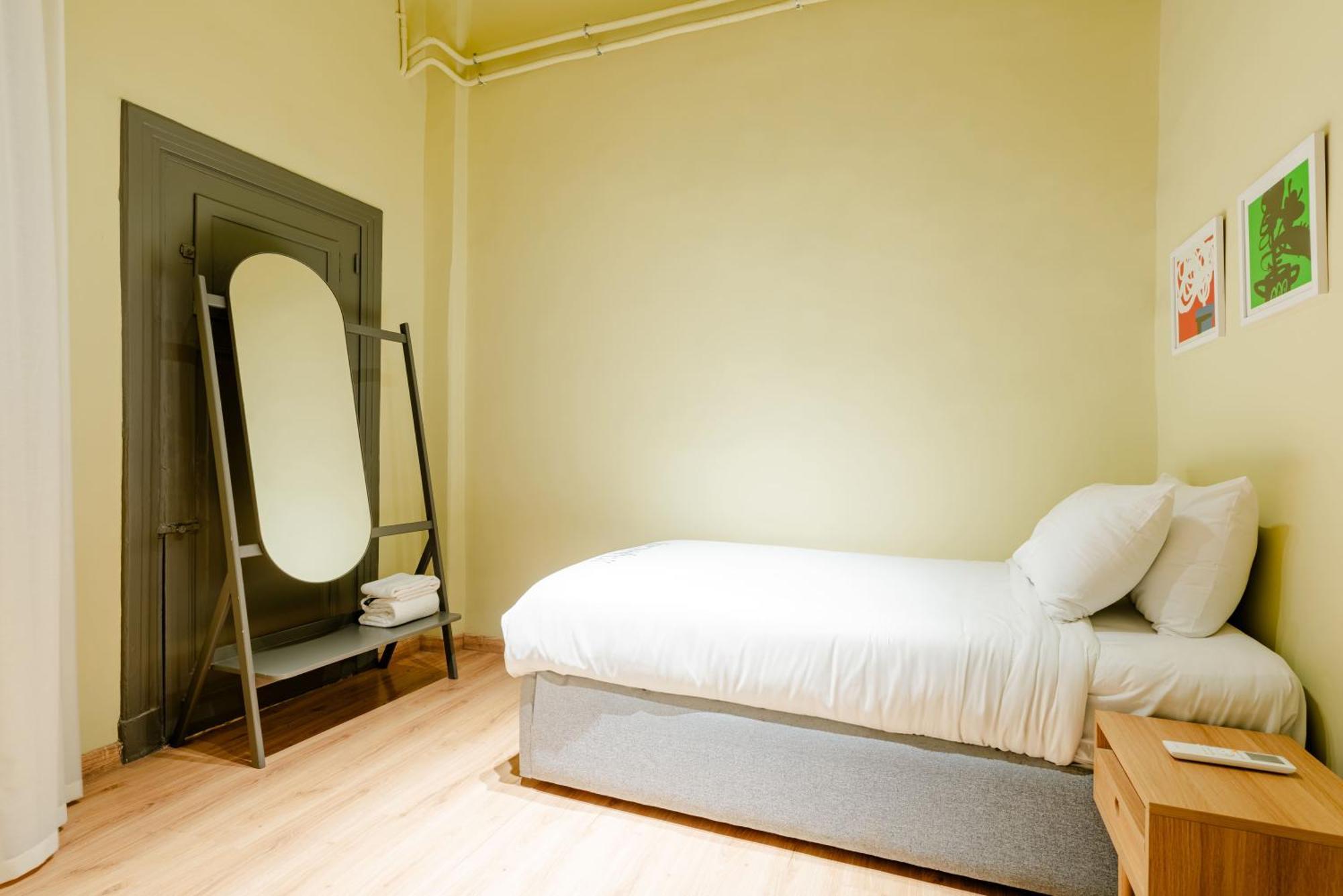 Grey L Studio Apartments Downtown Alexandria Menasce House Εξωτερικό φωτογραφία