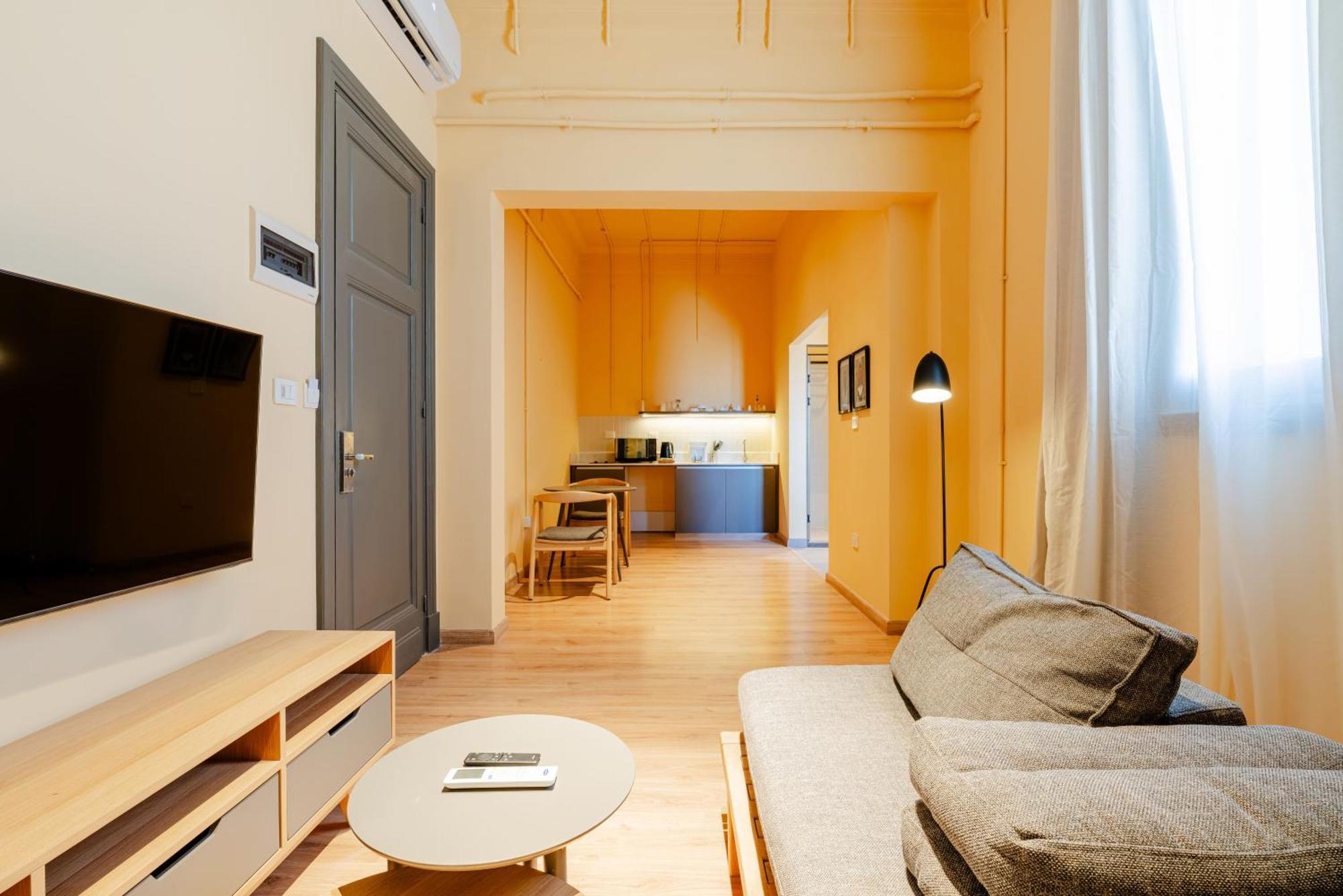 Grey L Studio Apartments Downtown Alexandria Menasce House Εξωτερικό φωτογραφία