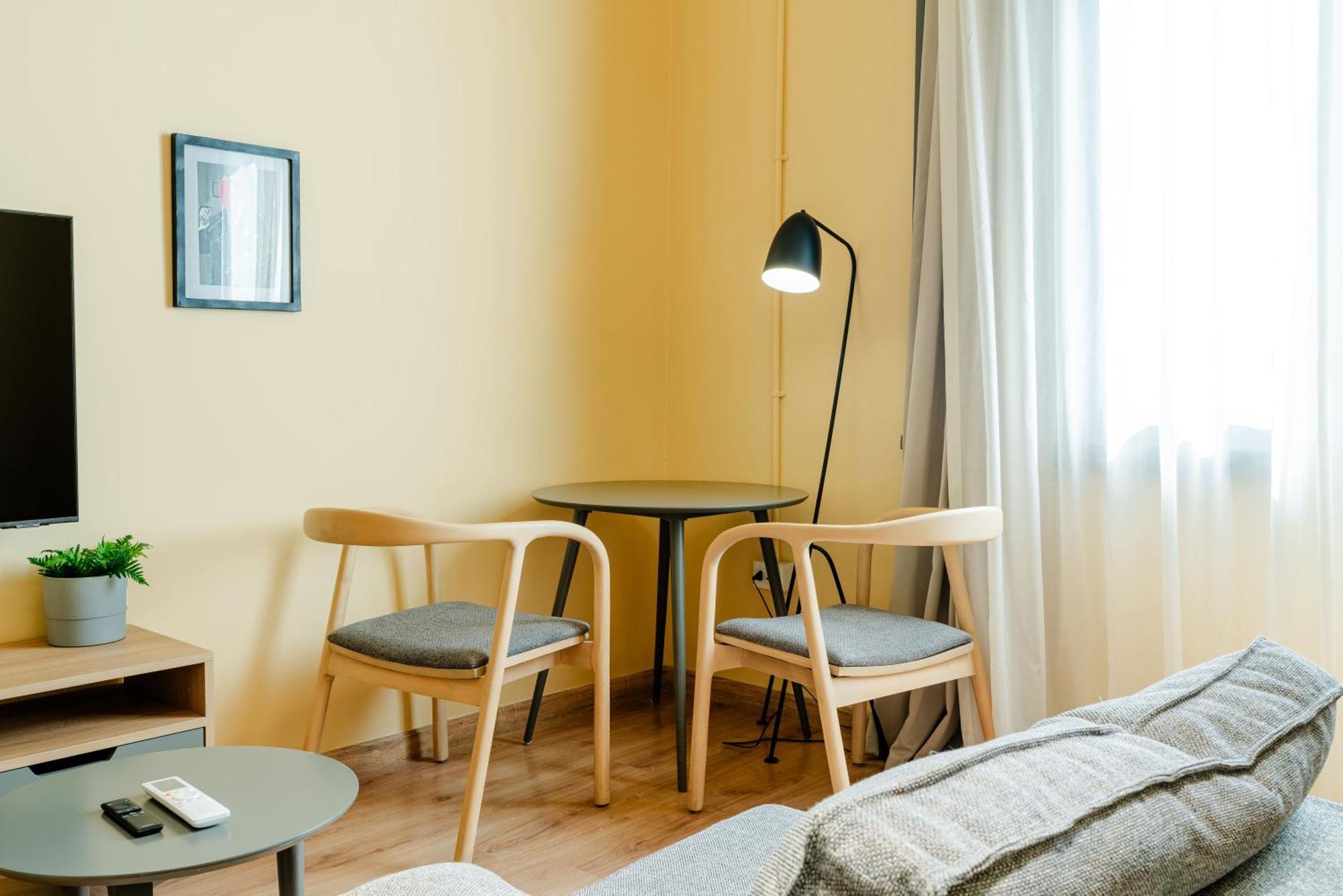 Grey L Studio Apartments Downtown Alexandria Menasce House Εξωτερικό φωτογραφία