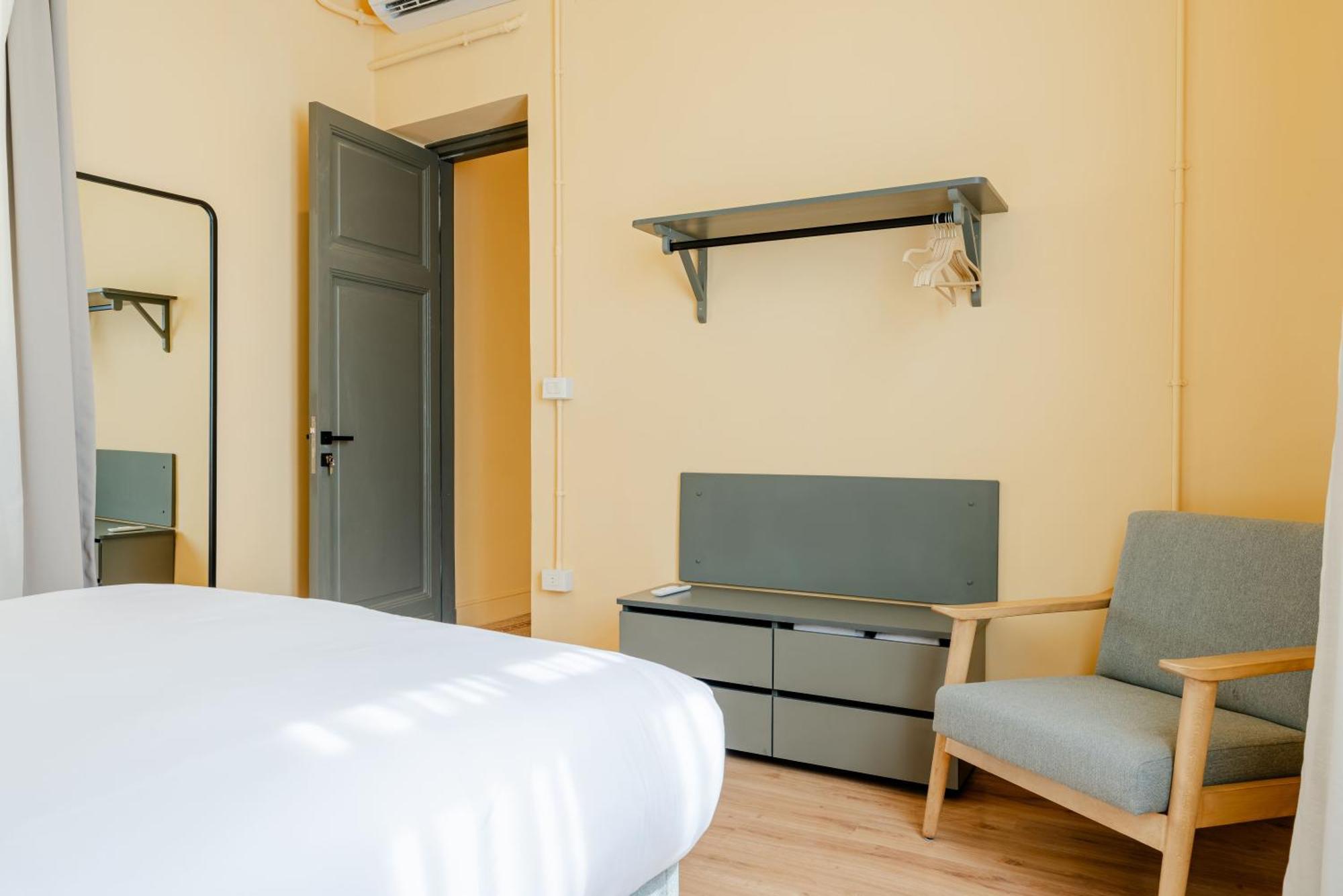 Grey L Studio Apartments Downtown Alexandria Menasce House Εξωτερικό φωτογραφία